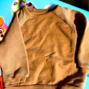Brown pullover sweater shirt